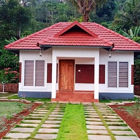 Himani Heritage Resorts, Formerly Camp Nishani Holidays Madikeri Exterior photo